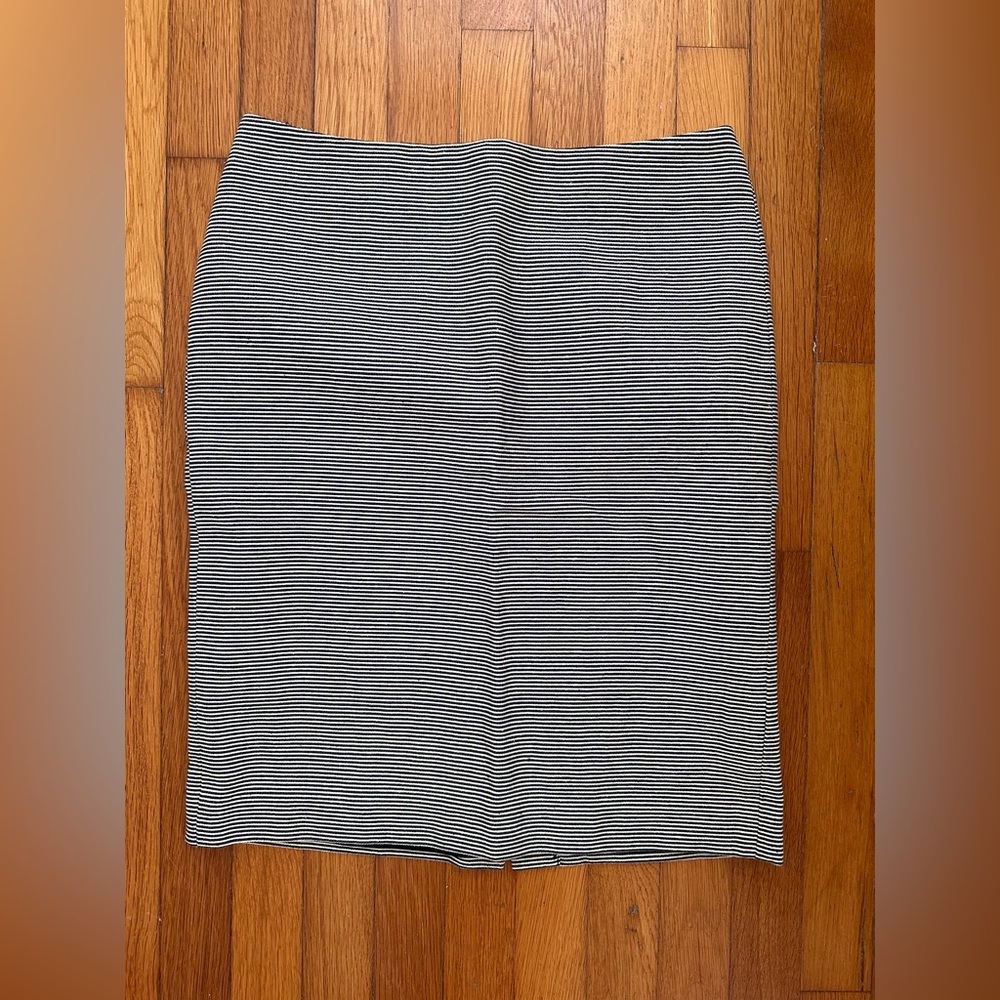 Talbots navy and cream striped pencil skirt